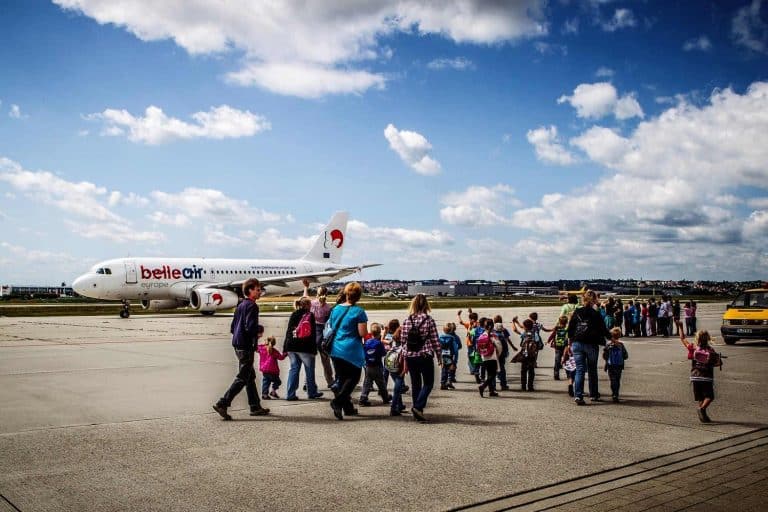 Ferientouren über den Flughafen Stuttgart