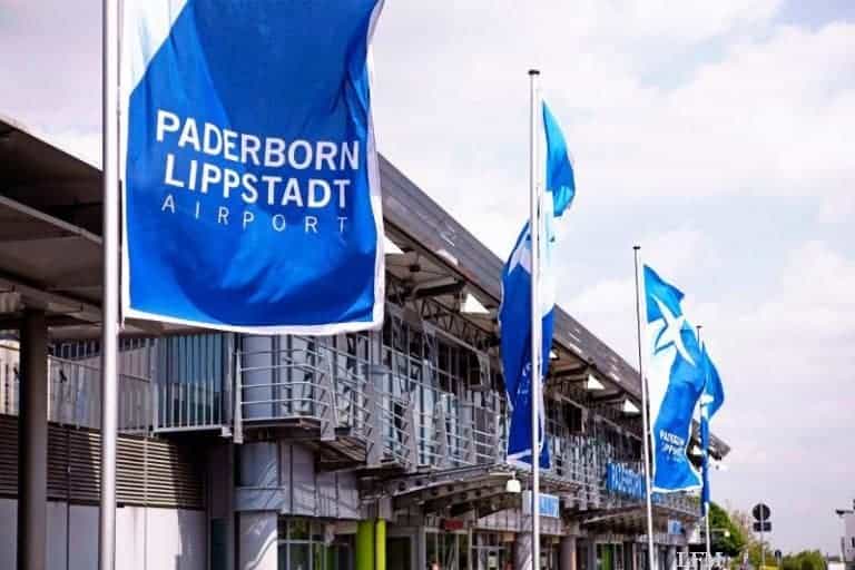 Sea Air aus Slowenien stationiert B737 am Airport PAD