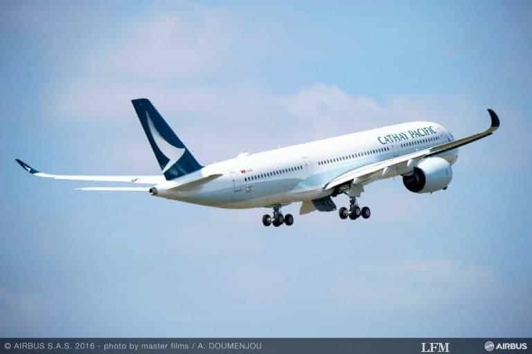 Jungfernflug für ersten Airbus A350-900 der Cathay Pacific