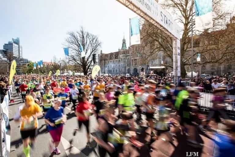 Hannover Airport schickt Löschfahrzeug Panther zum HAJ Marathon