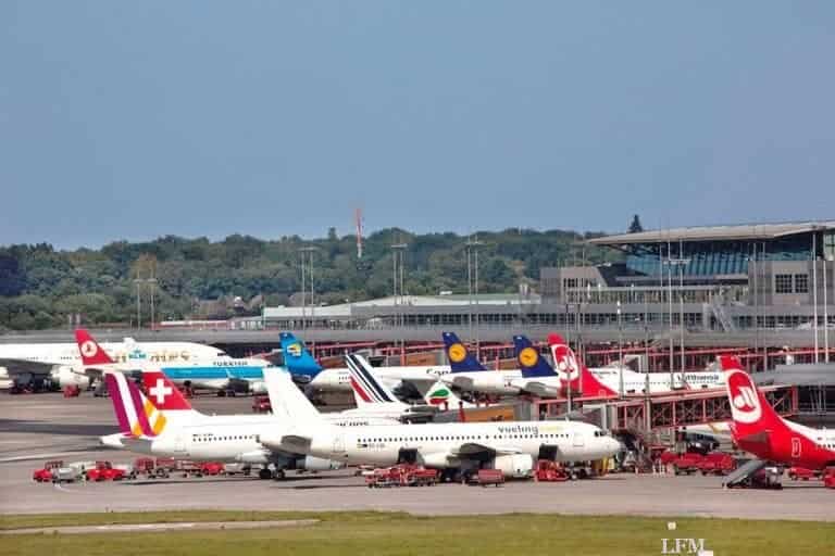 Tipps fürs Reisen am Flughafen Hamburg zum Ferienstart