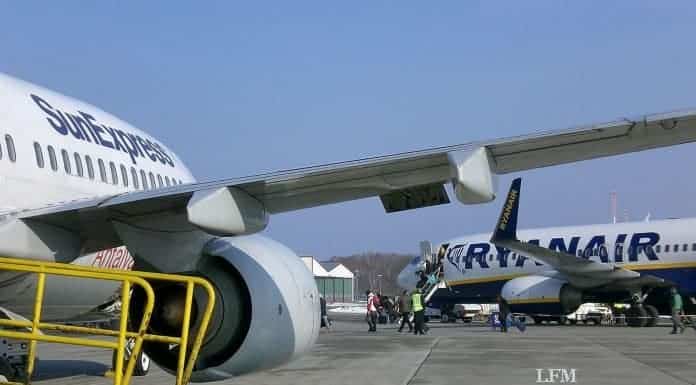 Ausweichflughafen Lübeck für Sun Express und Intersky