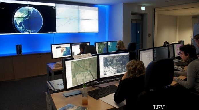 Tschechischer Premierminister Nečas beim DLR in Oberpfaffenhofen