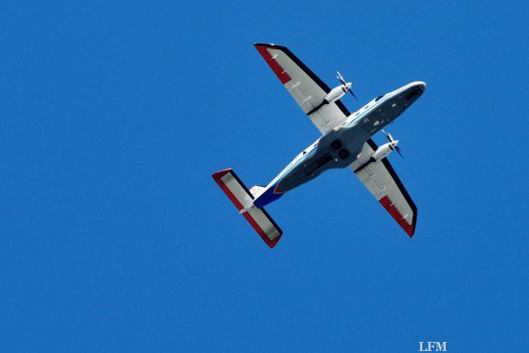 Technik in der Luft zur Überwachung der Meere