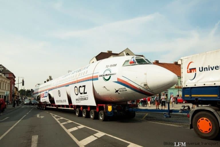 Letzte Reise 400 km auf dem Boden für Tupolew Tu-154