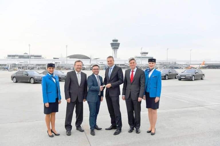 BMW Hybrid-Limousinen für VIP am Flughafen München