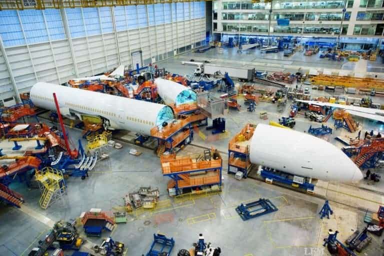 787-10 Dreamliner durchläuft Final Assembly