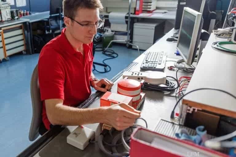 15.000 Flugdatenschreiber durch die Wartung