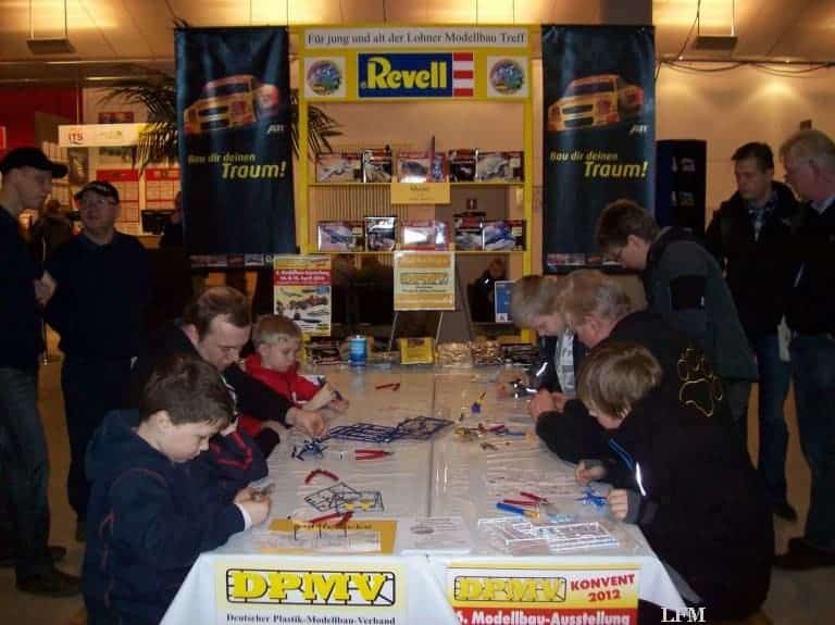Modelltag am Flughafen Münster/Osnabrück mit Indoor-Zeppelin