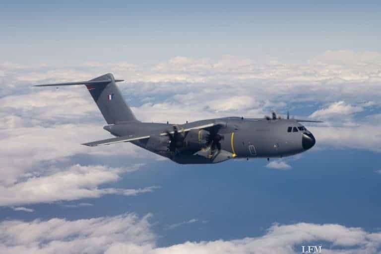 Erster Airbus A400M aus der Produktion absolviert Jungfernflug