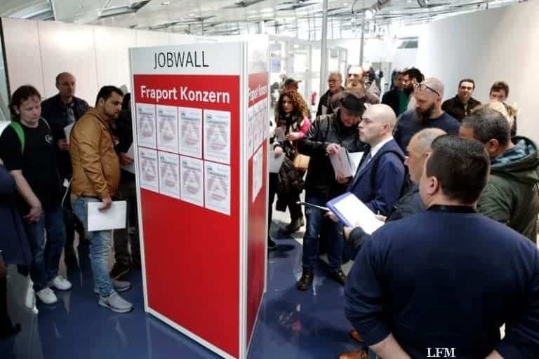 Berufsmesse zeigt Profile am Arbeitsplatz Fraport