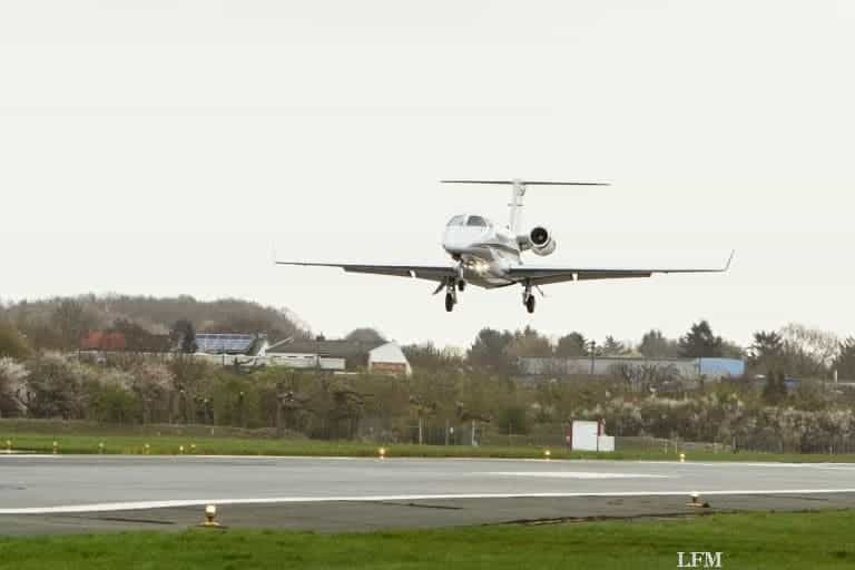 Erste Passagiermaschine landete mit SBAS