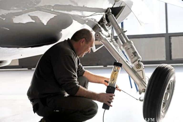 Upgrade: Magnaghi-Fahrwerk für Piaggio P.180 Avanti II