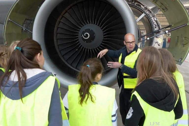 Jungs und Mädchen lernen Berufsfelder kennen