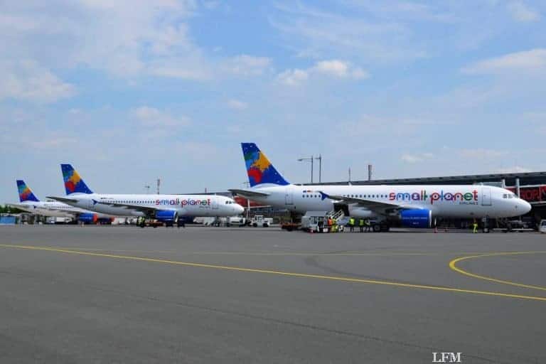 Drei Flugzeuge der Small Planet Airlines für acht Ziele am PAD