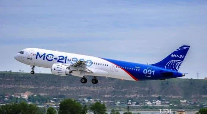 MC-21: Neuer Passagierjet aus Russland meistert Jungfernflug