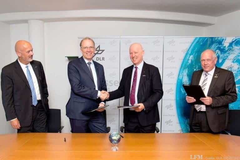 „Heinrich Hertz“: Neuer Kleinsatellit kann in die Realisierung