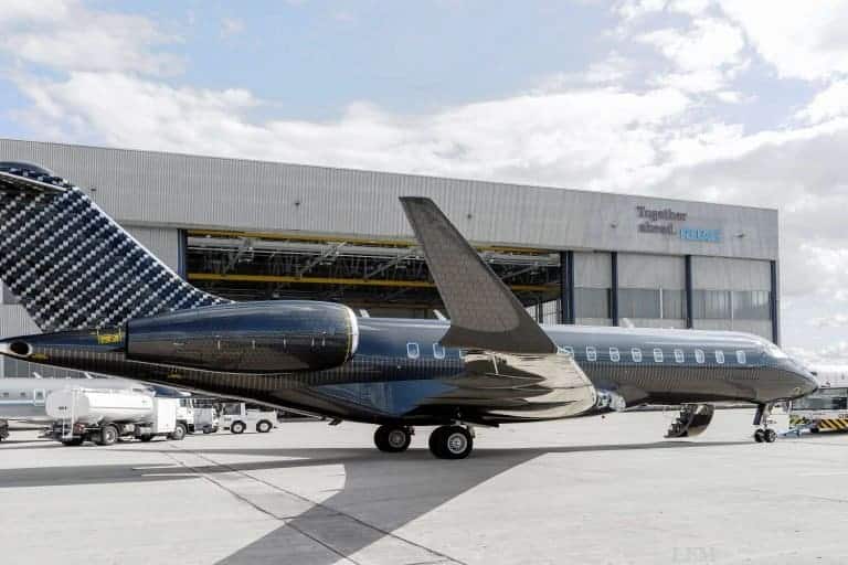 Bombardier Global Express XRS im Spezialdesign Carboneum