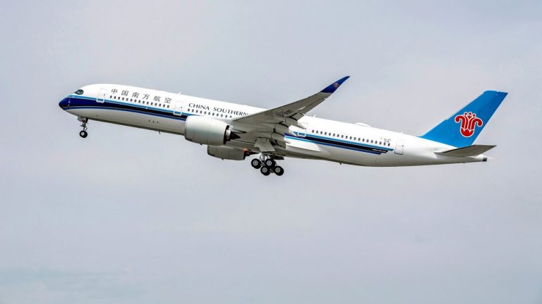 China Southern Airlines übernimmt erste A350 XWB