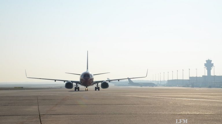 Flughafen Köln Bonn: Loch im Zaun sorgte für Verspätung