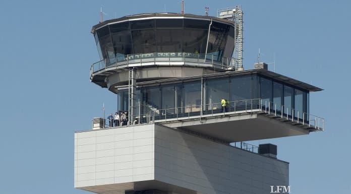 DFS einigt sich mit Gewerkschaft der Flugsicherung Tower Frankfurt/Main