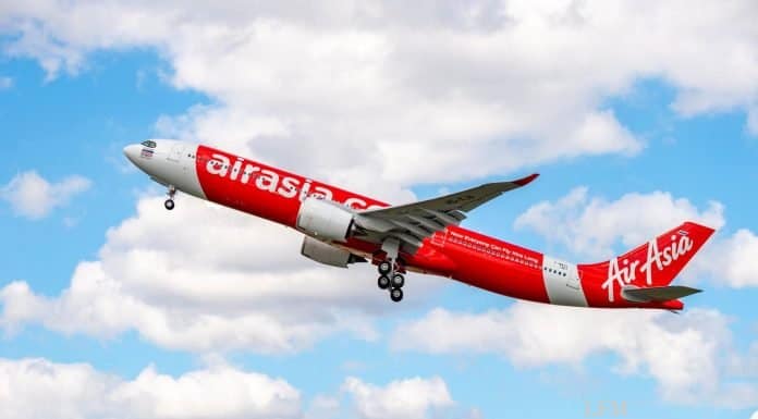 Paris Air Show: Airbus & AirAsia zeigen ersten A330neo Airbus A330neo der AirAsia Group