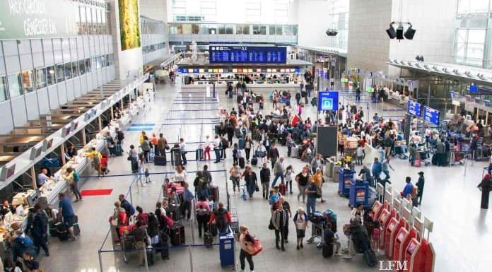Frankfurt Airport erwartet bis zu 240.000 Passagiere pro Tag Frankfurt Airport erwartet bis zu 240.000 Passagiere pro Tag