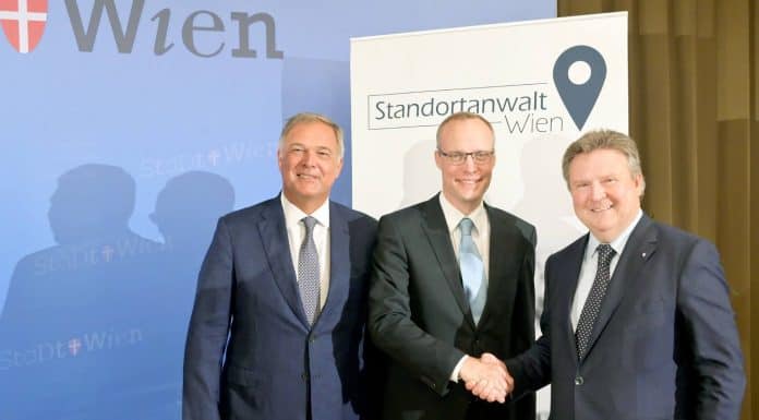 Flughafen Wien: Mehr Kompetenzen für Standortanwalt V.l.n.r.: Wirtschaftskammer-Wien-Präsident Walter Ruck, Wiener Standortanwalt Alexander Biach, Wiens Bürgermeister Michael Ludwig