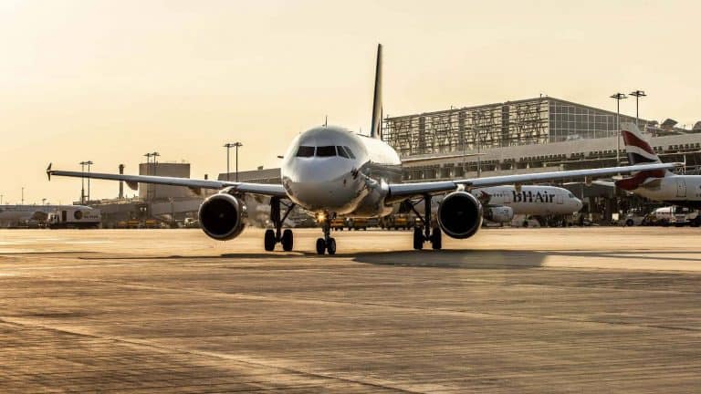 Parteitag der AfD: Behinderungen zum Stuttgart Airport