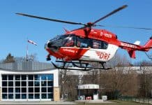 Blutkonserven: Transport im Hubschrauber Blutkonserven: Transport im Hubschrauber