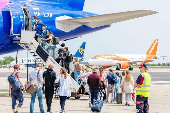 Flughäfen Berlin ziehen Millionen-Bilanz zum Ferienende