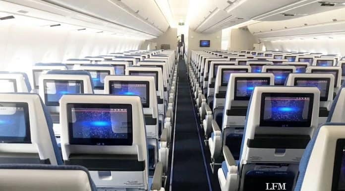 Neue Premium Economy und Economy Class von China Southern mit Recaro Sitzen des Typs PL3530 und CL3710 ausgestattet.