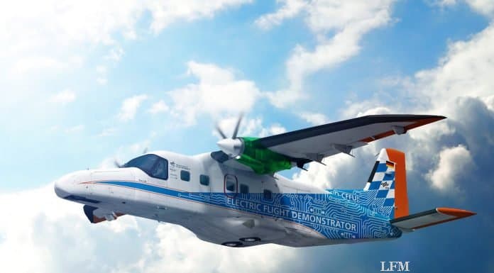 Electric Flight Demonstrator (grafische Darstellung): Während bisher nur batterie-elektrisch angetriebene Kleinflugzeuge in Betrieb sind und sich hybrid-elektrische Kleinflugzeuge in der Flugerprobung befinden, hat das DLR gemeinsam mit Siemens, MTU Aero Engines und Ruag Aviation eine Machbarkeitsstudie für ein 19-sitziges Testflugzeug auf Basis einer Dornier Do-228 erstellt. Die Studie zeigt gute Erfolgschancen für den Umbau und die Erprobung eines nationalen Electric Flight Demonstrator, der über ein vollwertiges elektrisches Antriebssystem in der 500-Kilowatt-Leistungsklasse in den Ausbaustufen batterie-elektrischer Betrieb und hybrid-elektrischer Betrieb mit zusätzlichem Gasturbinengenerator verfügt.