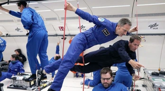 Airbus A310 ZERO-G: Parabelflüge als „Brücke“ ins All Matthias Maurer und Thomas Pesquet: Matthias Maurer zusammen mit seinem französischen ESA-Astronautenkollegen Thomas Pesquet. Pesquet ist auch Pilot im A310 ZERO-G.