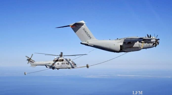 Airbus A400M Tankflugzeug betankt H225M und H160 Airbus A400M Tankflugzeug betankt H225M und H160