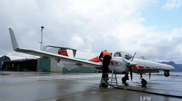 Diamond DA42 MPP Spezialflugzeug: 9 Stunden Aufklärung Diamond DA42 MPP Spezialflugzeug mit Trakka TC-300 EO/IR Kamerasystem