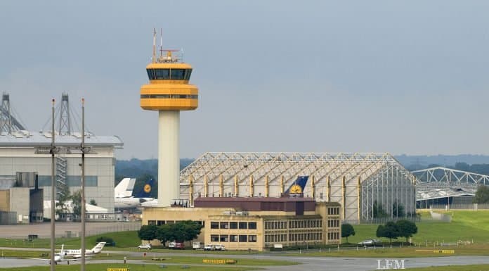 OVG bestätigt DFS: Landebahnen regelkonform genutzt OVG Hamburg bestätigt Bahnbenutzungsregelungen am Flughafen Hamburg durch die DFS (Foto: Tower Hamburg)