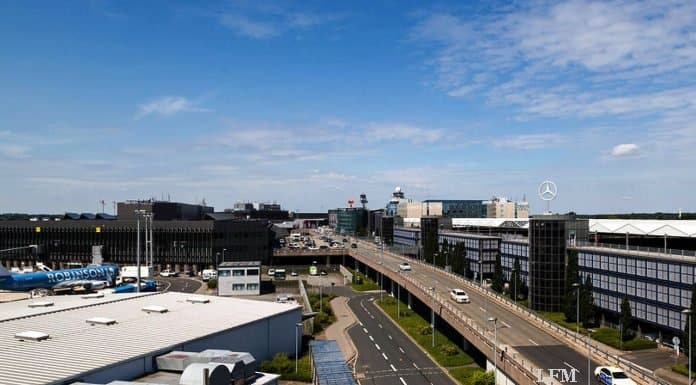 Hannover Airport erwartet rund 350.000 Fluggäste in den Herbstferien Flughafen Hannover gibt Tipps zum Ferienstart