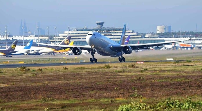 Köln/Bonn Airport: Porto Santo bleibt Charter-Ziel Köln/Bonn Airport: Die portugiesische Insel Porto Santo bleibt Charter-Direktziel von OLIMAR