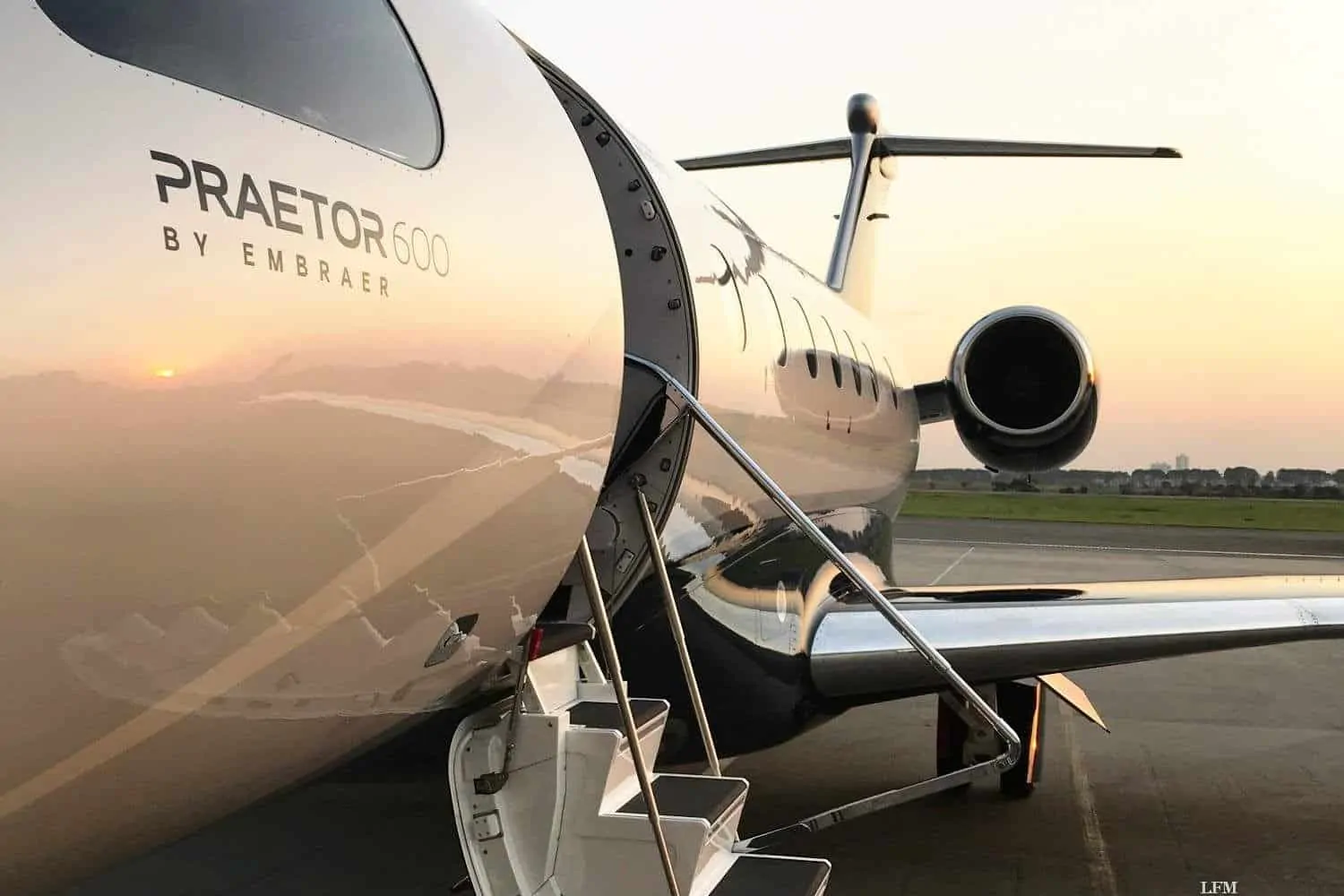 Ruag holte Business Jet Embraer Praetor in Brasilien ab