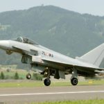 Eurofighter fliegen mit Überschall über Österreich