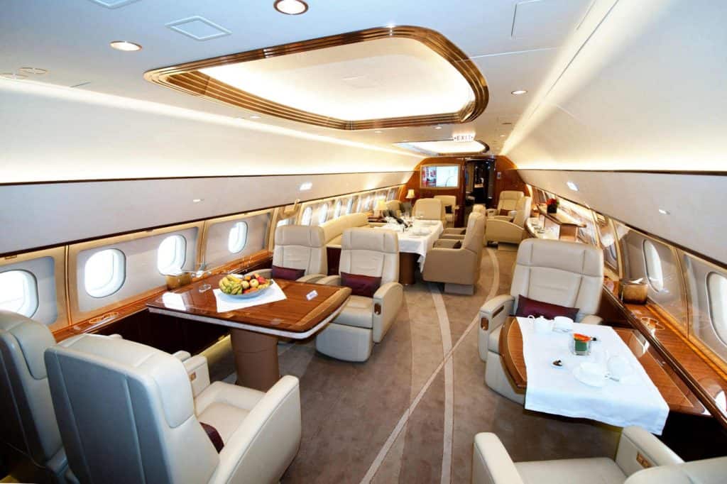 Airbus Business-Helis ACJ319 und ACH145 auf der NBAA