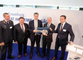 DFS: Militärische Fluglotsen-Ausbildung in Kaufbeuren