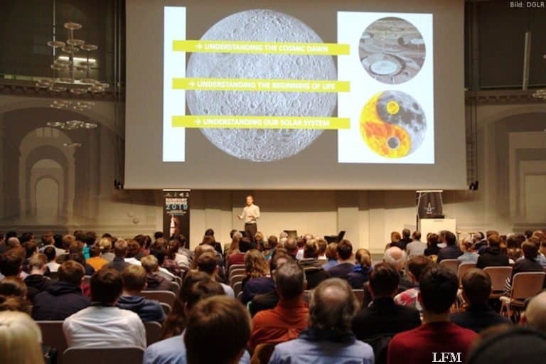 Apollo-Veteran bei Raumfahrtkonferenz in Stuttgart