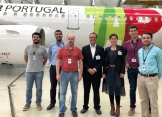 V.l.n.r.: Ricardo Gaspar (TAP/Fleet Engineer), Rui Santos (TAP/Cabin Engineer), Caetano Almeida (TAP/Fleet Engineer – Narrow Body coordinator), Anthony Medaglia (RECARO/Project Manager Customer Support), Violina Mikova (RECARO/Innovation Manager), André Simões (TAP/Fleet Manager), Eduardo Sanz Garcia (TAP/ Fleet Manager).