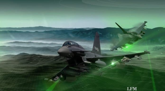 ECR Eurofighter Kampfflugzeug mit Mehrrollen-Fähigkeit ECR Eurofighter Kampfflugzeug mit Mehrrollen-Fähigkeit