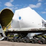 Super Guppy fliegt Raumschiff Orion zum Härtetest