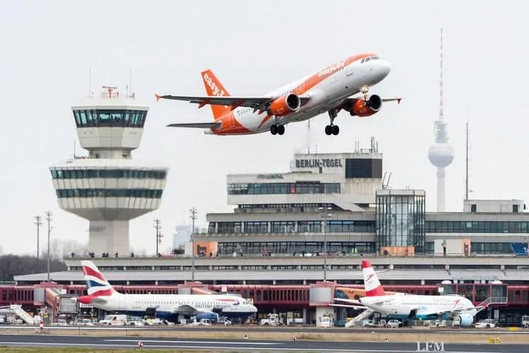 Flughafen Berlin-Tegel