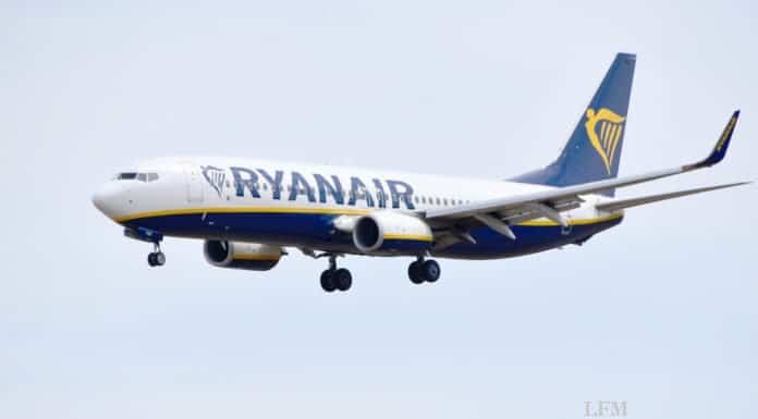Ryanair fliegt von Bremen nach Neapel Ryanair fliegt von Bremen nach Neapel