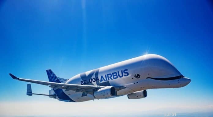 Airbus setzt ersten Riesentransporter BelugaXL ein